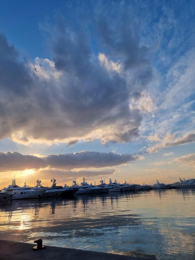 Arman Group Atenas Exterior foto